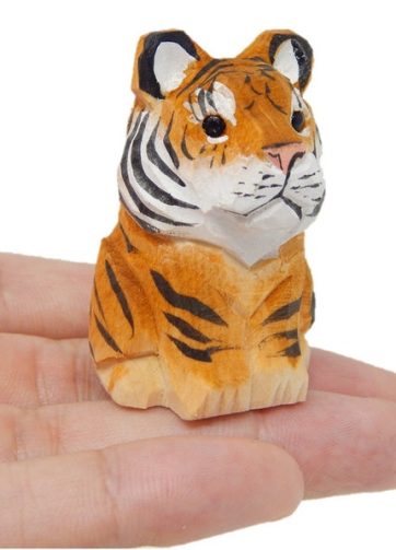 Tiger Figurine Decoration Wooden Statue Art Cat Bengal Striped Miniature Carved Small Animal Sculpture