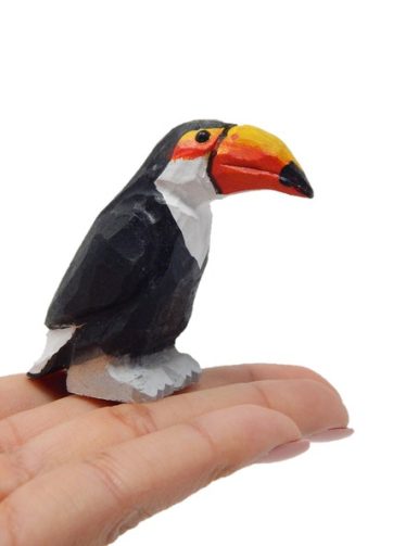 Toucan Bird Figurine Statue Tropical Yellow Beak Decor Miniature Sculpture Art Wood Carving