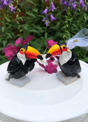 Toucan Love Birds Cake Topper Bride & Groom Wedding Engagement Anniversary Carved Wood Statue