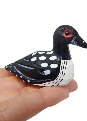 Common Loon Wooden Figurine Small Statue Carving Decoration Decoy Duck