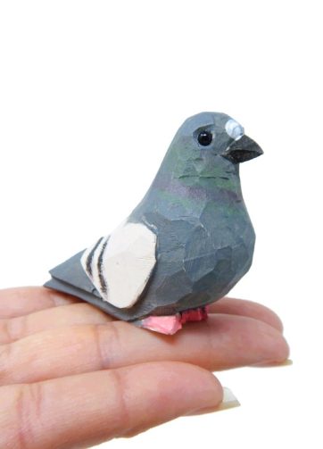 Pigeon Handmade Wood Figurine Statue Bird Sculpture Ornament Decor Miniature Art Carve Small Animal
