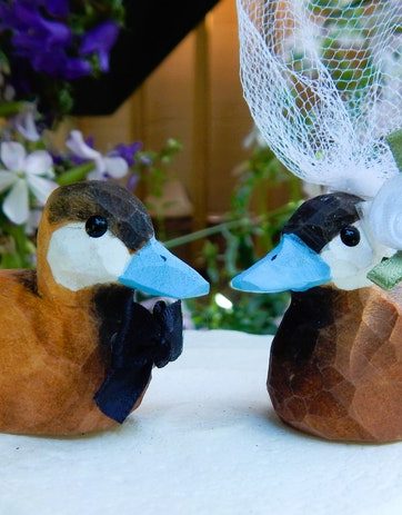 Ruddy Duck Love Birds Cake Topper Bride & Groom Wedding Engagement Anniversary Carved Wood Statue