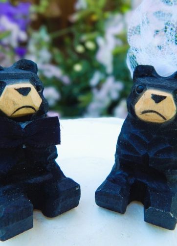 Black Bear Cake Topper Bride & Groom Love Wedding Engagement Anniversary Carved Wood Statue