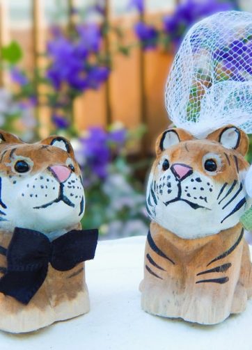 Tiger Wedding Cake Topper Love Bride Groom Engagement Anniversary Carved Wood Statue