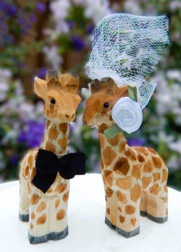 Giraffe Wedding Cake Topper Love Bride & Groom Engagement Anniversary Carved Wood Statue