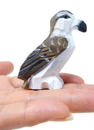 Osprey Bird Figurine Handmade Wood Sea Hawk Bird Statue Sculpture Decor Miniature Art Carve Small Animal