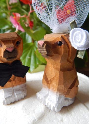 Brown Labrador Dog Cake Topper Bride & Groom Love Wedding Engagement Anniversary Carved Wood Statue