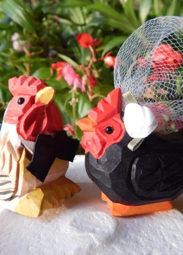 Rooster /Black Hen Love Bird Farm Barn Cake Topper Bride & Groom Wedding Engagement Anniversary Carved Wood Statue