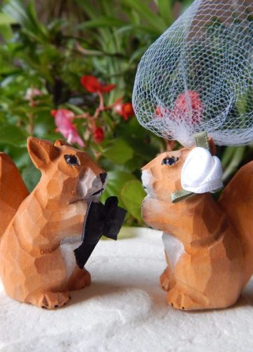 Squirrel Figure Cake Topper Bride & Groom Love Wedding Engagement Anniversary Carved Wood Statue